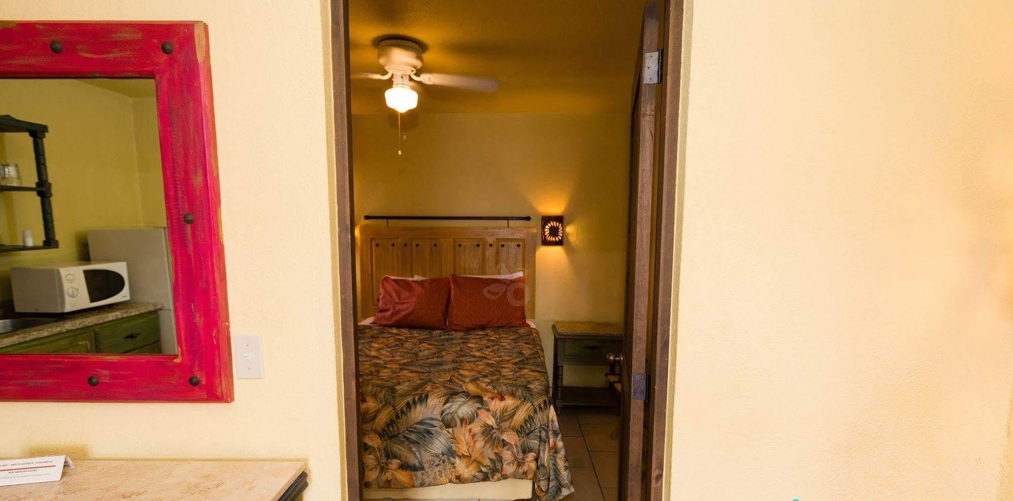 Siesta Boutique Cabo San Lucas