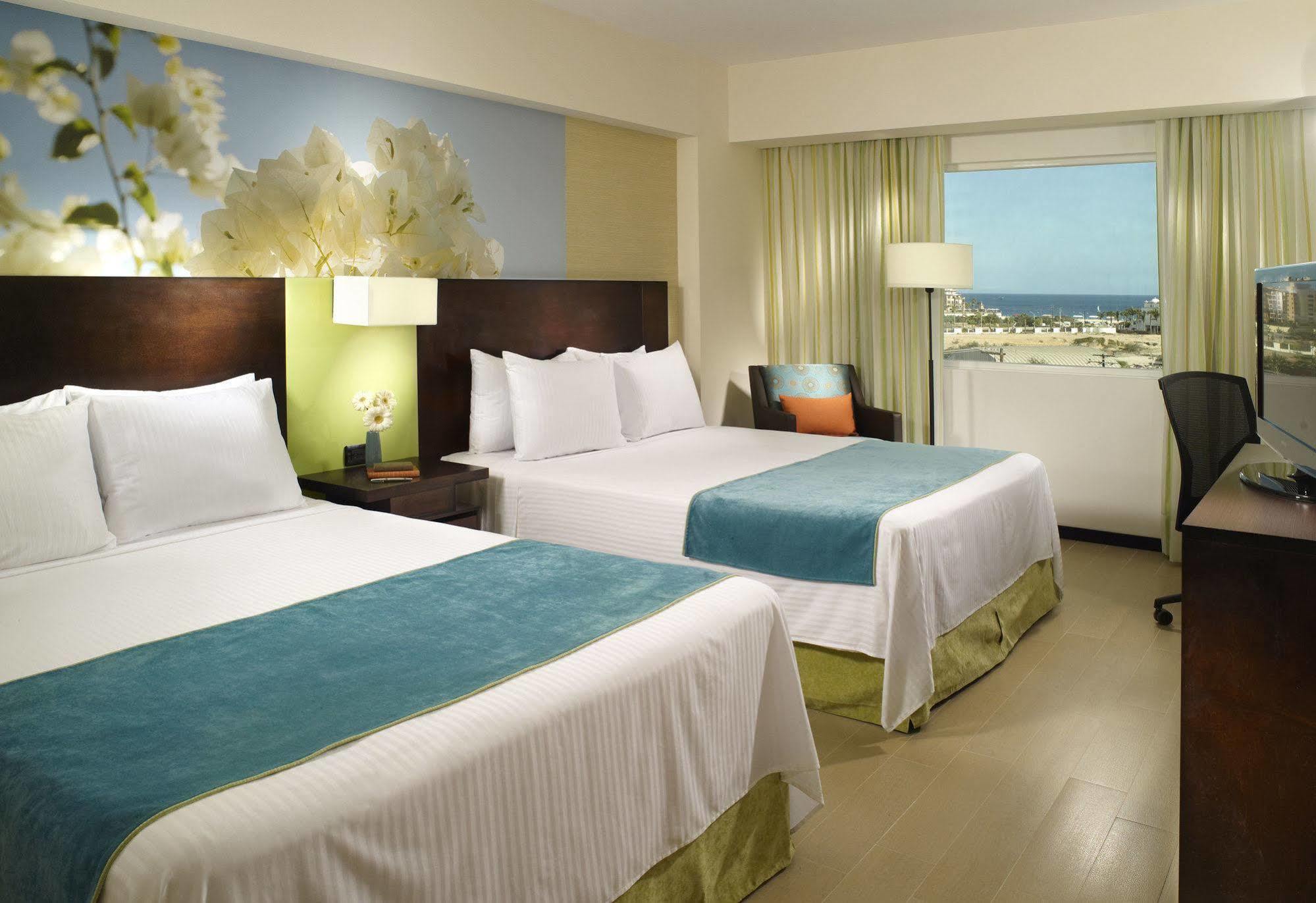 Fairfield By Marriott Cabos Hotel 3*