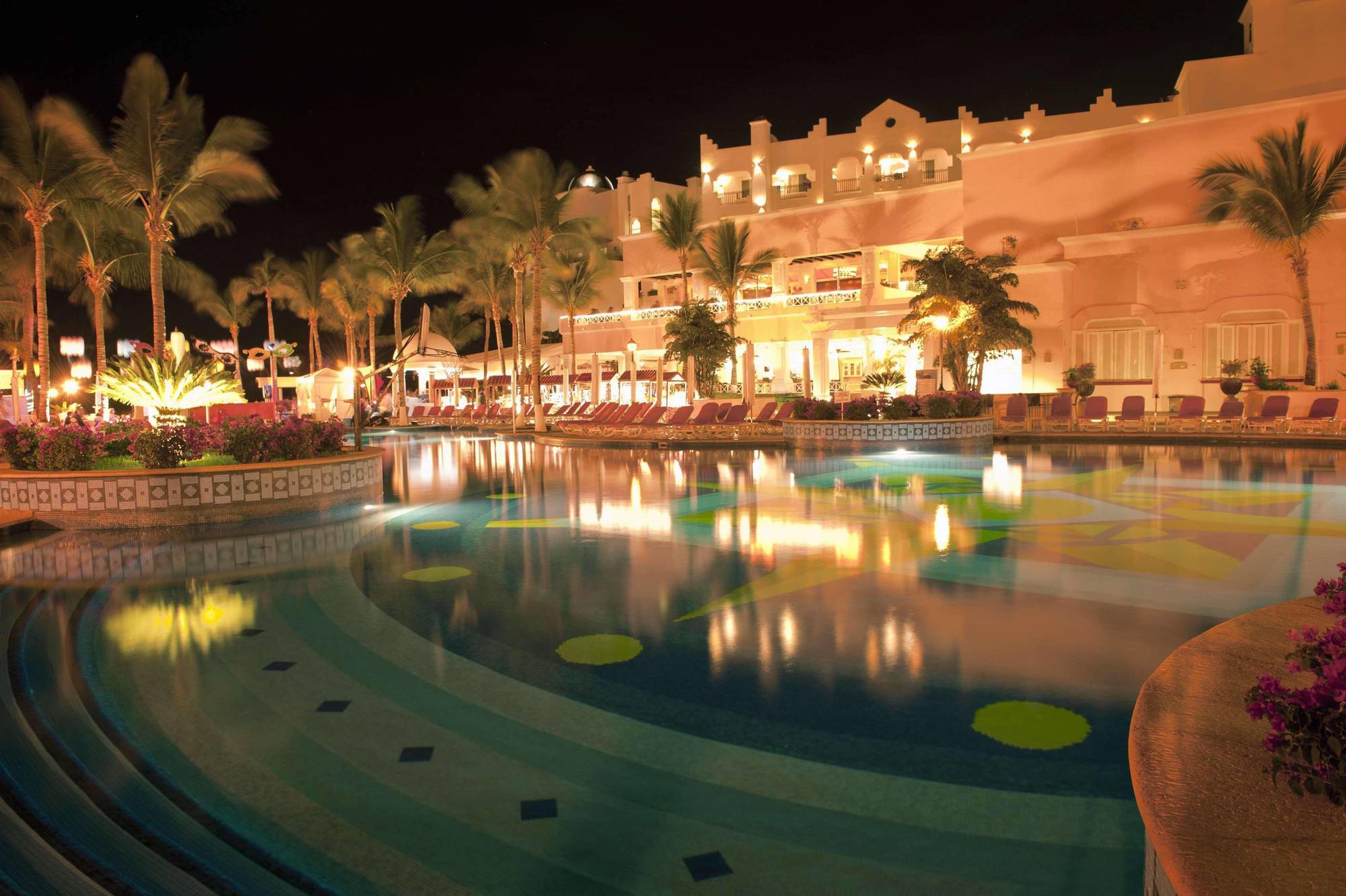 Pueblo Bonito Rose &