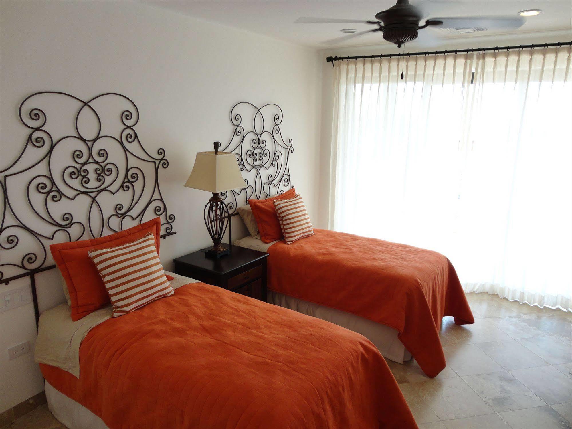 Apartahotel La Vista Luxury Villas At Pedregal 3*