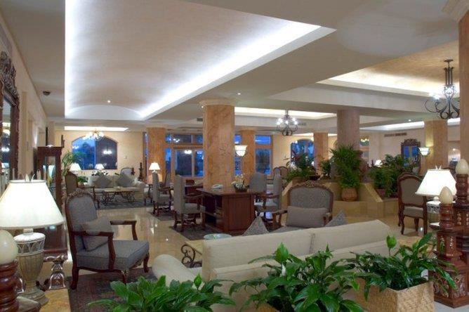La Apartahotel Cabo San Lucas