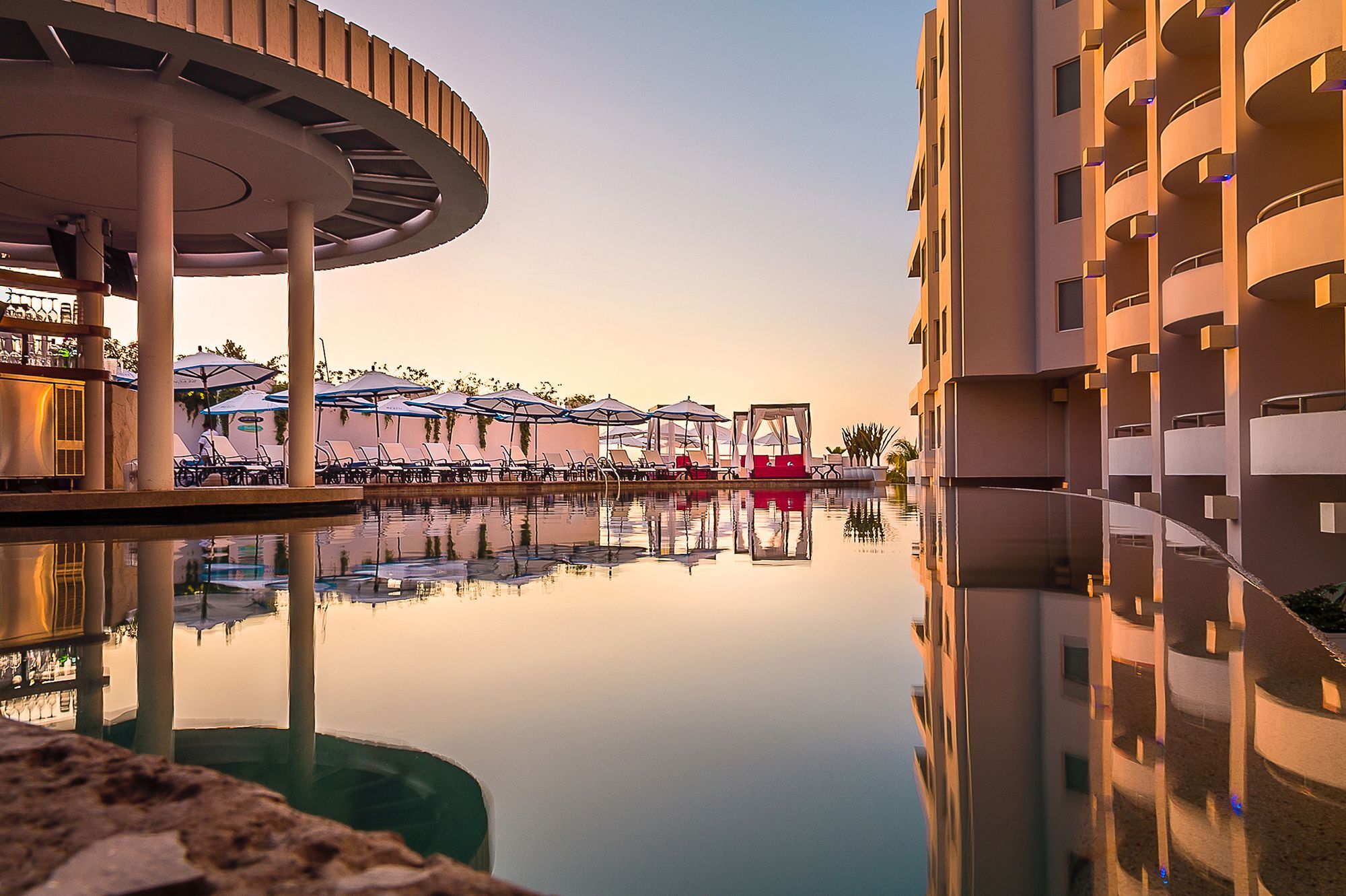 Hotel At Cabo And Cabo San Lucas