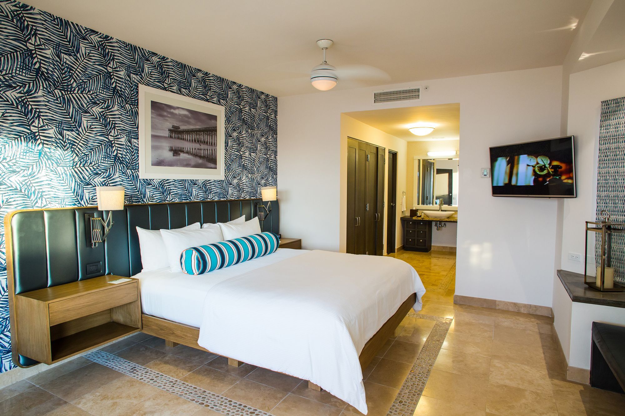 At Cabo And Hotel 5*