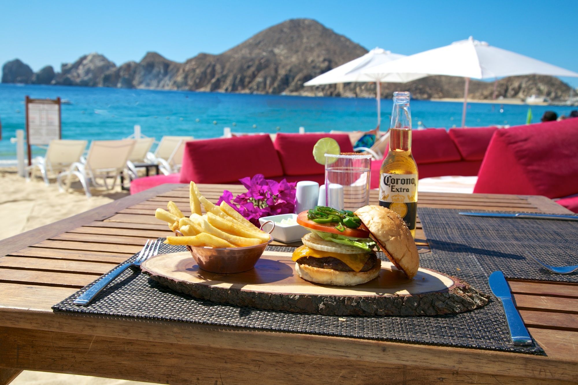 At Cabo And Hotel