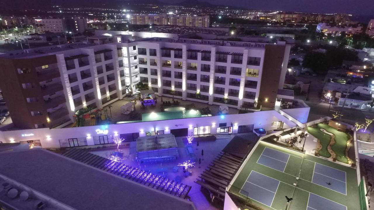 Hotel Medano And