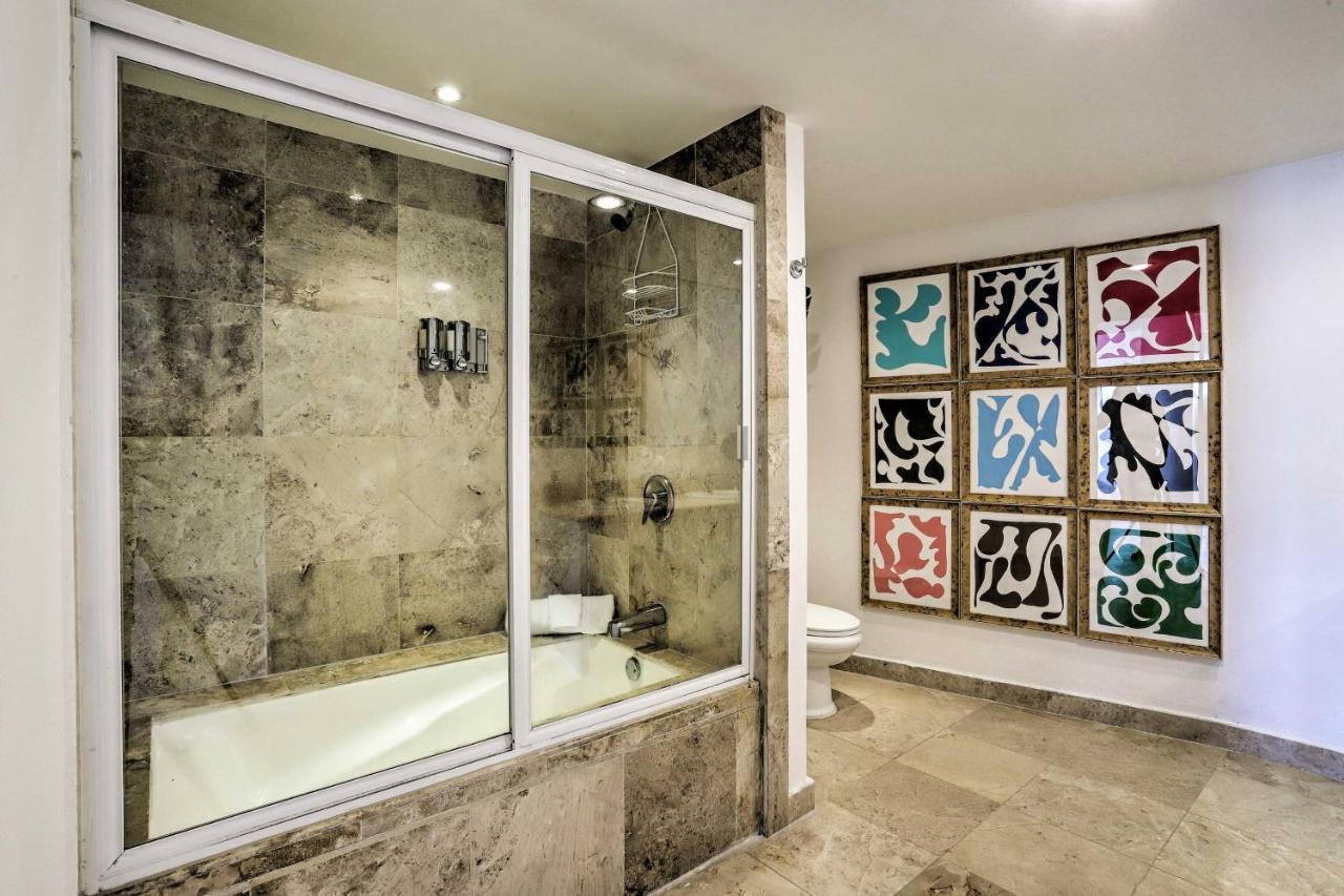 Cabo In Pedregal Area With Amenities And Views