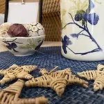 The Blue Flowers Room At Dici Coliving Housing