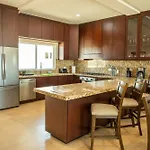Big Town House For Family W Pool