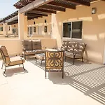 Big Town House For Family W Pool