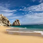 Relaxing 2 Bedroom Family Suite At Cabo San Lucas