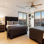 Penthouse In Cabo - Private Rooftop Pool
