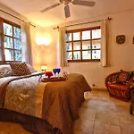 The Bungalows Hotel