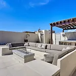 Luxe Cabo Condo With Ocean Views And Amenities!
