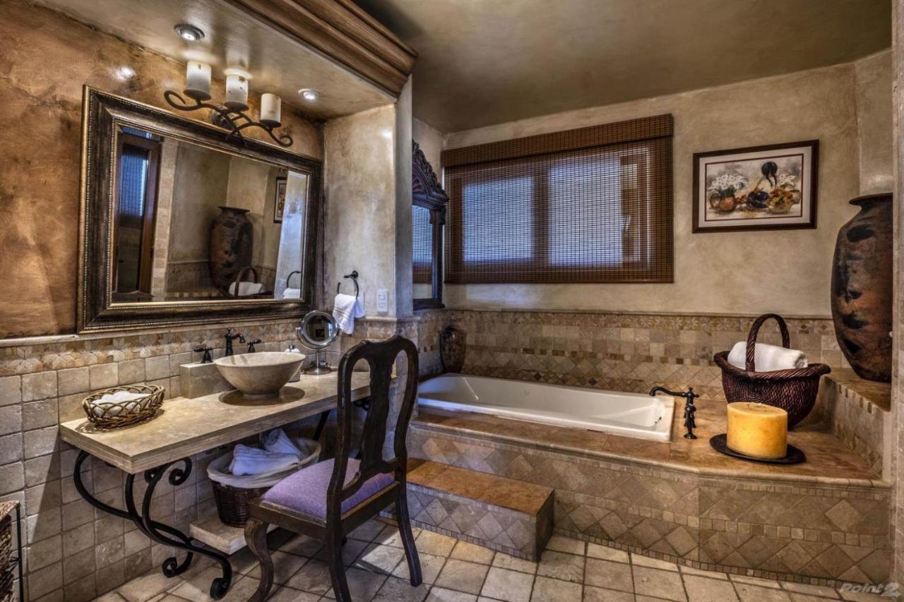 Lucia Arch And Lands End Views - 4200 Sq Ft Luxury