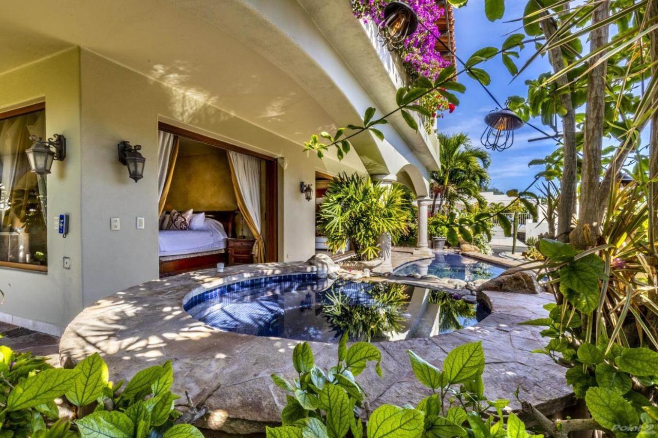 Lucia Arch And Lands End Views - 4200 Sq Ft Luxury Villa