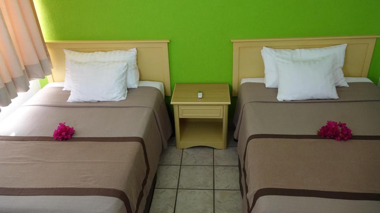 Hotel Sunrock & 3*