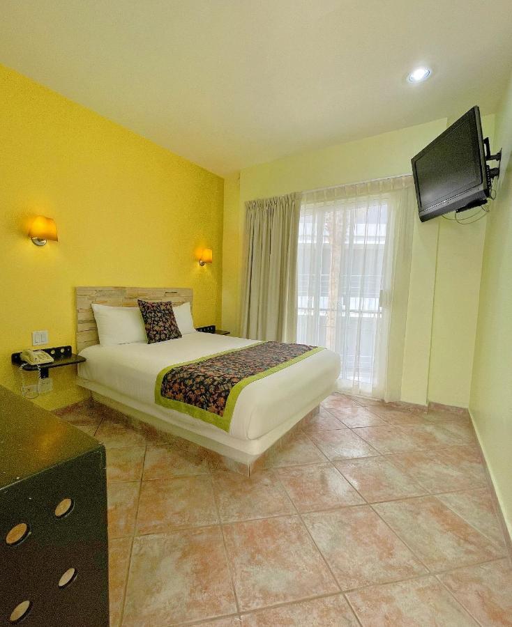 Seven Crown Express & By Kavia Hotel 3*