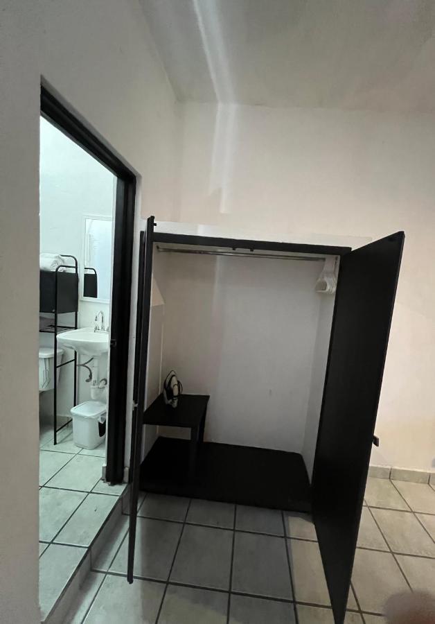 Apartamento Cozy Black And White Studio *