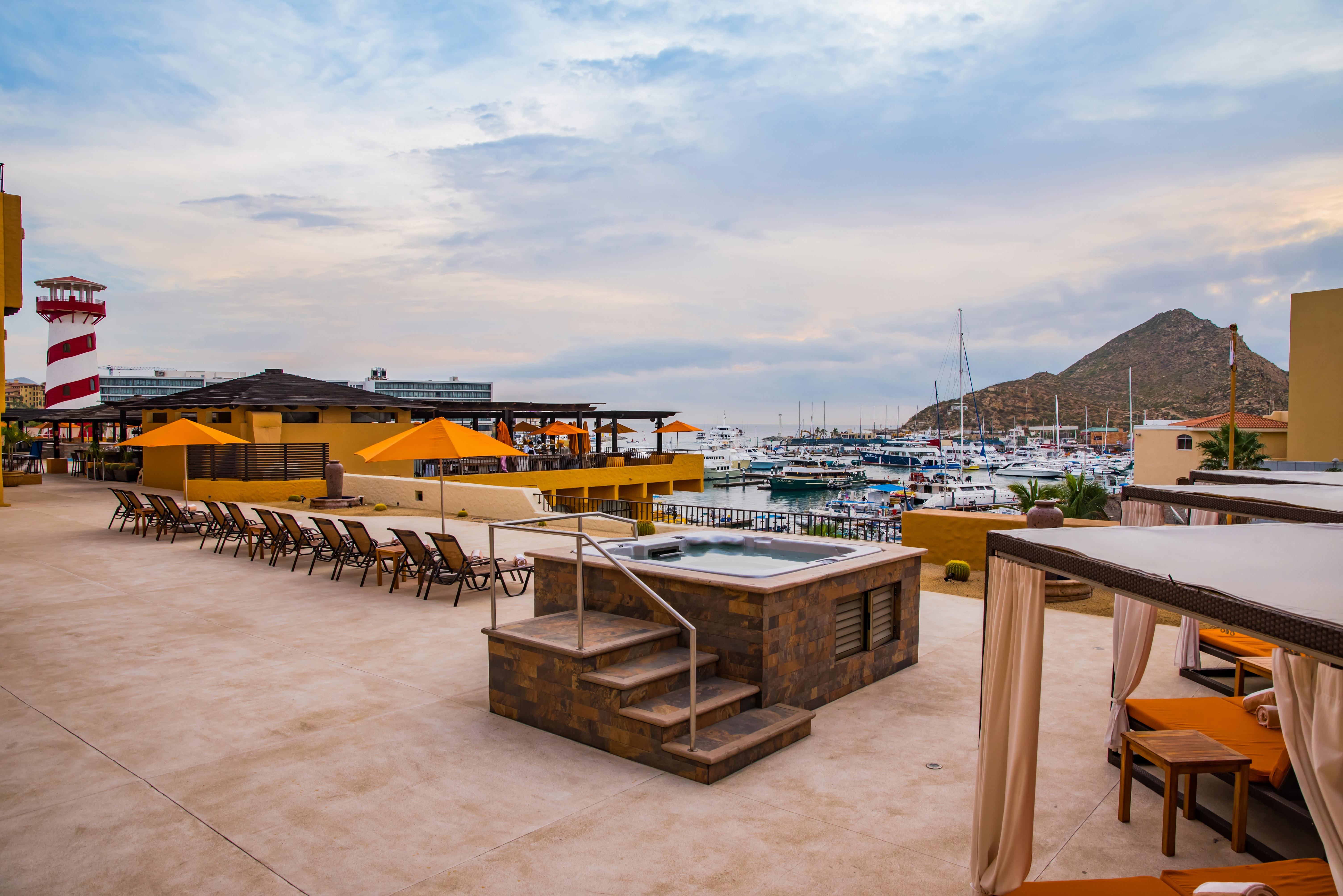 Resort Tesoro Cabos