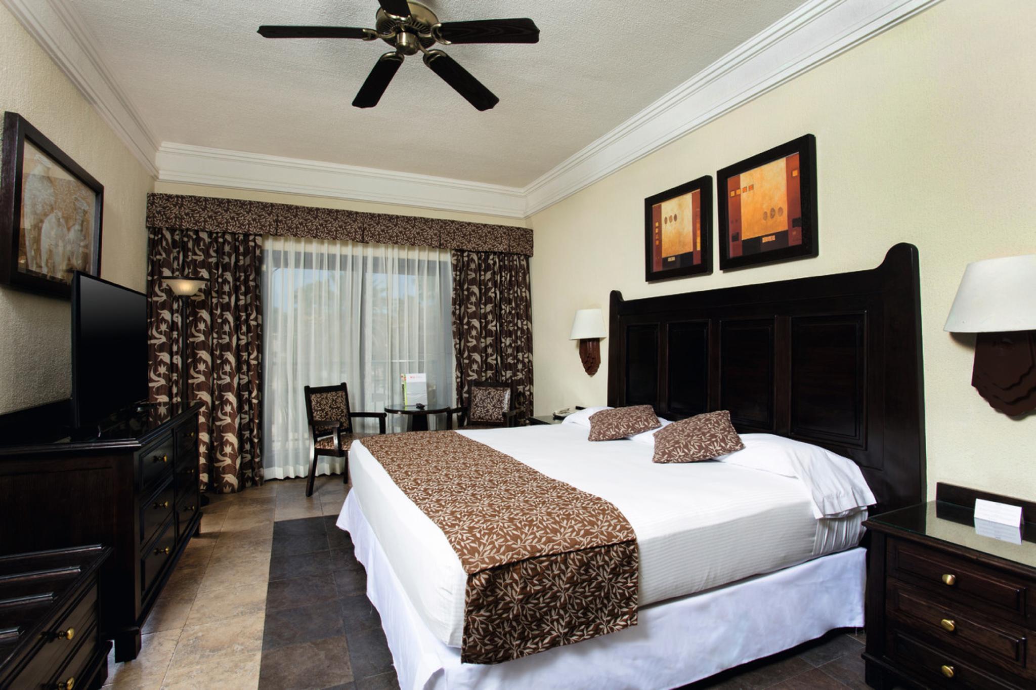 Hotel Riu Santa Fe
