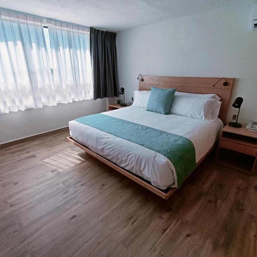 Hotel Sunrock &
