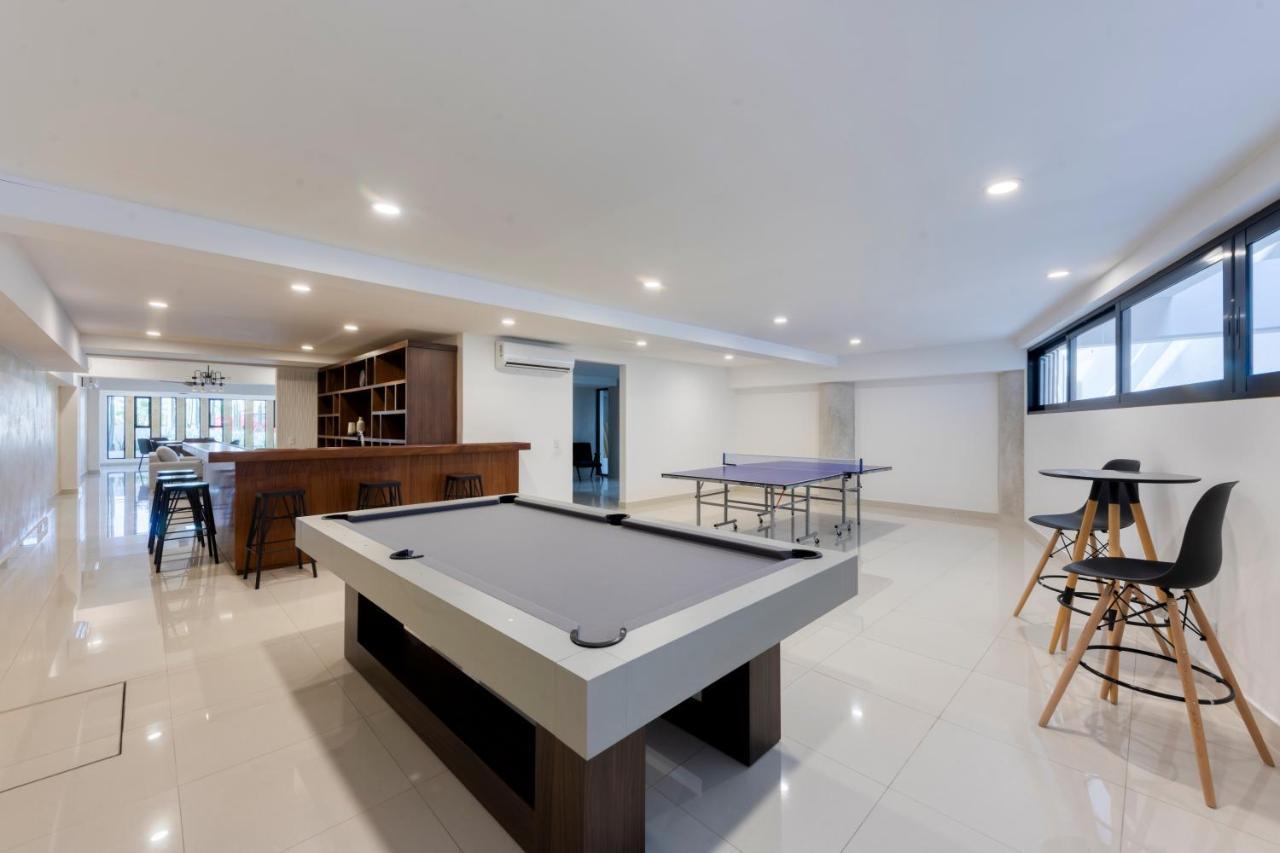 Pedregal Towers Apartment