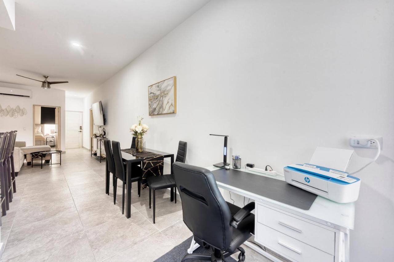 Pedregal Towers Apartment *