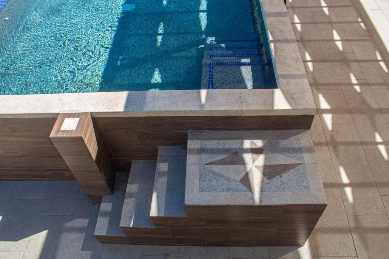 Terra W/ Infinity Pool