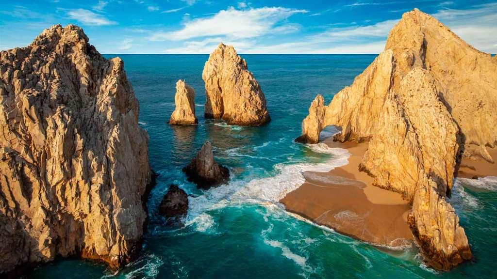 Sunrock & Hotel Cabo San Lucas