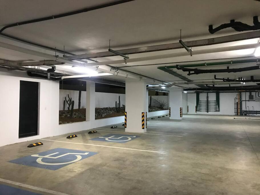 Spectacular New 3bdr At Duara! Apartamento *