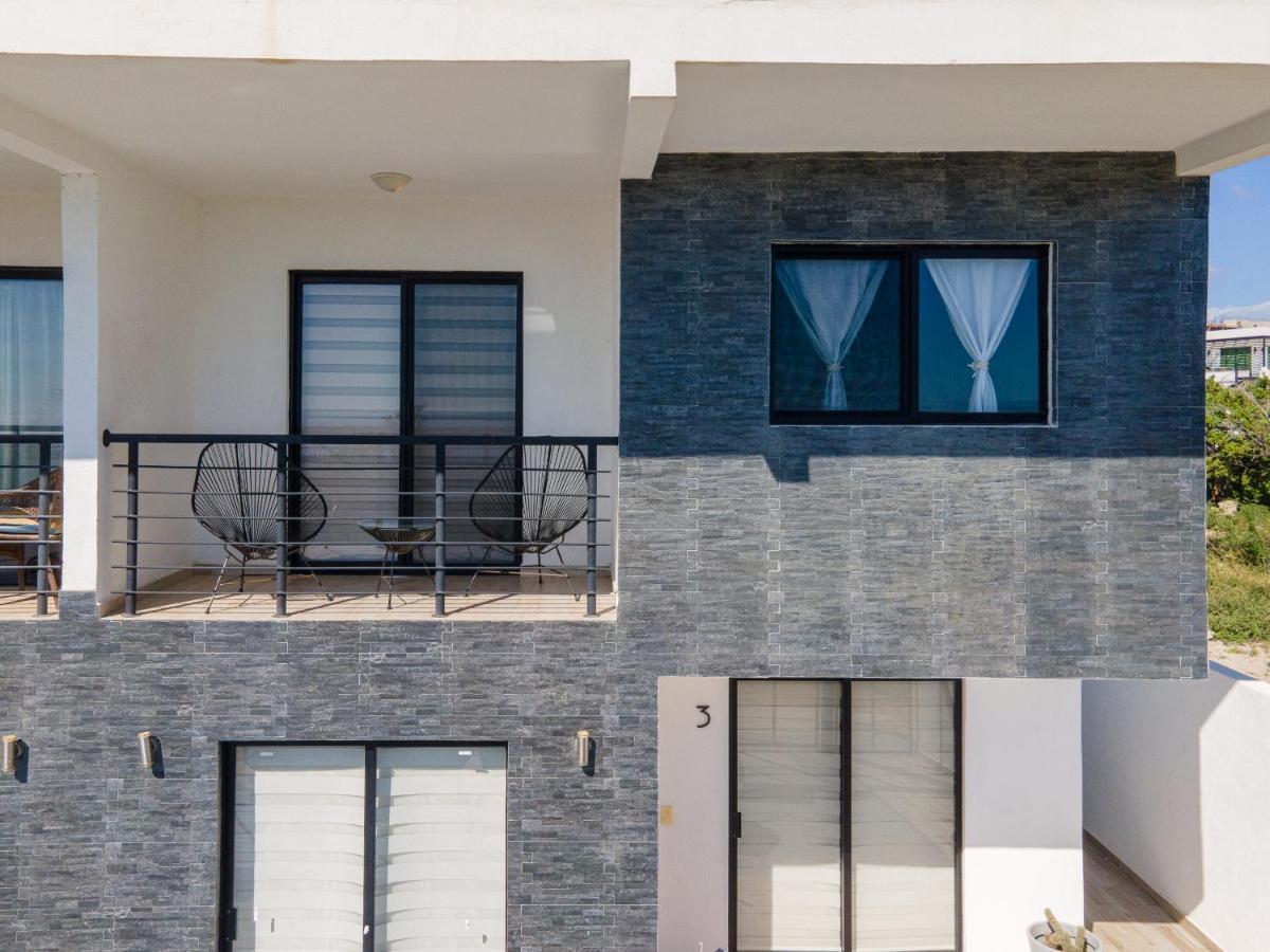 Stunning 2 Bedroom, 2 Bathroom Just A 5 Minute Drive To The Cabo San Lucas