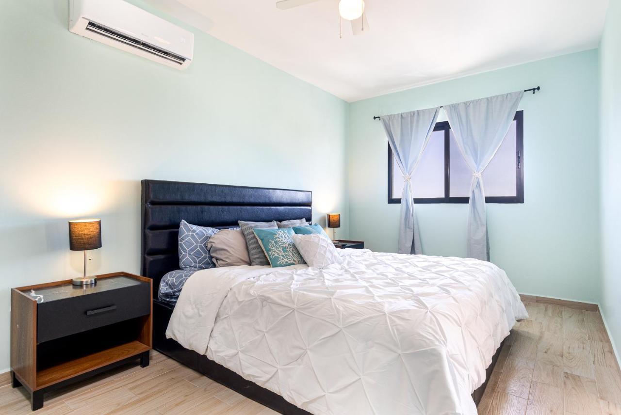 Apartment Stunning 2 Bedroom, 2 Bathroom Just A 5 Minute Drive To The Cabo San Lucas
