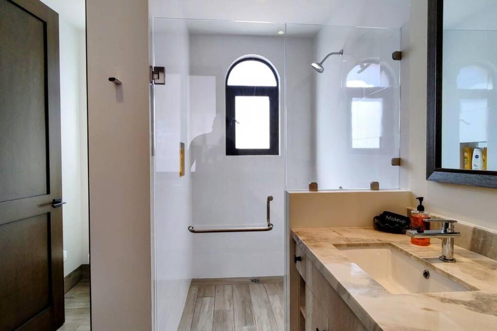 Apartment Amazing 2br Pool/jacuzzi/beach/ Resort/10min Cabo Cabo San Lucas