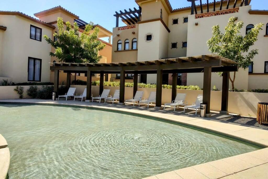 Amazing 2br Pool/jacuzzi/beach/ Resort/10min Cabo *