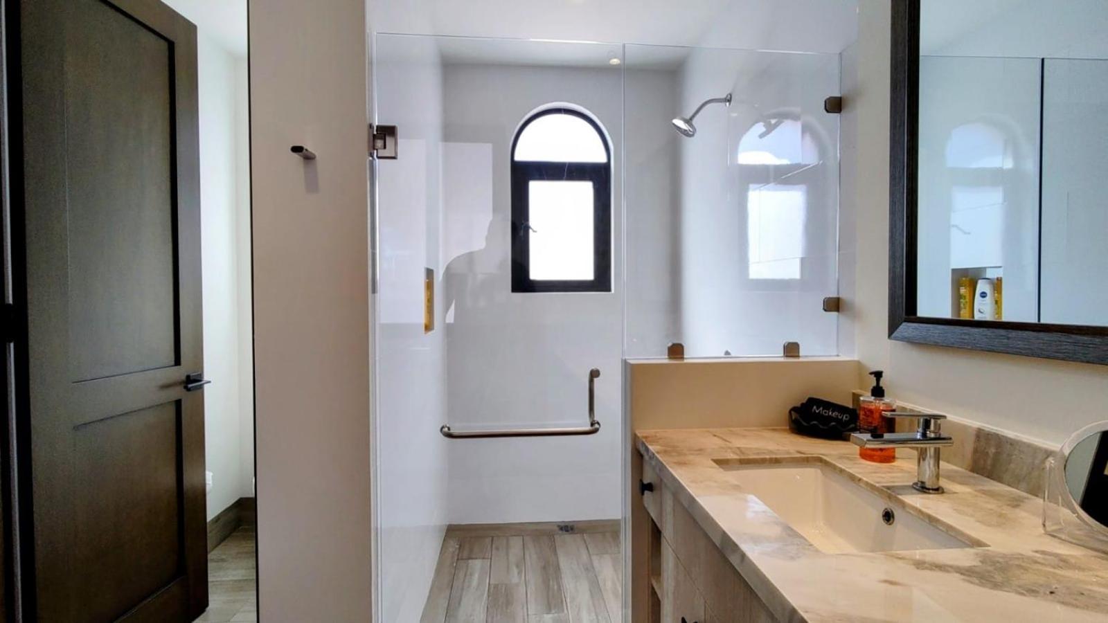 Amazing 2br Pool/jacuzzi/beach/ Resort/10min Cabo *