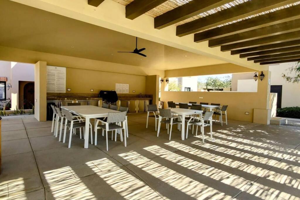 Amazing 2br Pool/jacuzzi/beach/ Resort/10min Cabo Apartment