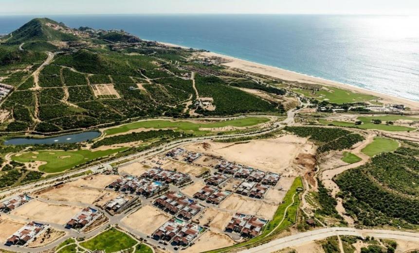 Amazing 2br Pool/jacuzzi/beach/ Resort/10min Cabo Apartment