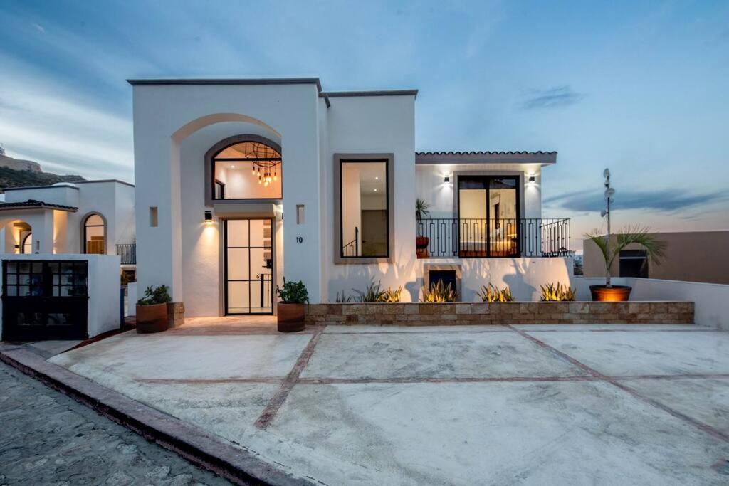 Casa Gallo, Heated Pool, Exclusive & Great Location *
