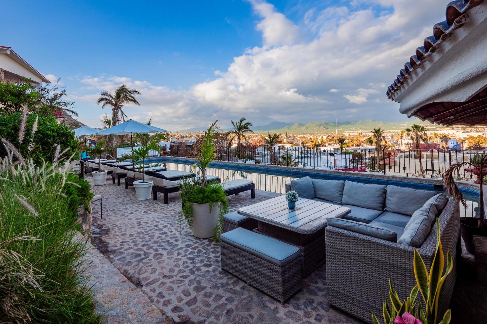 Marina View 4*