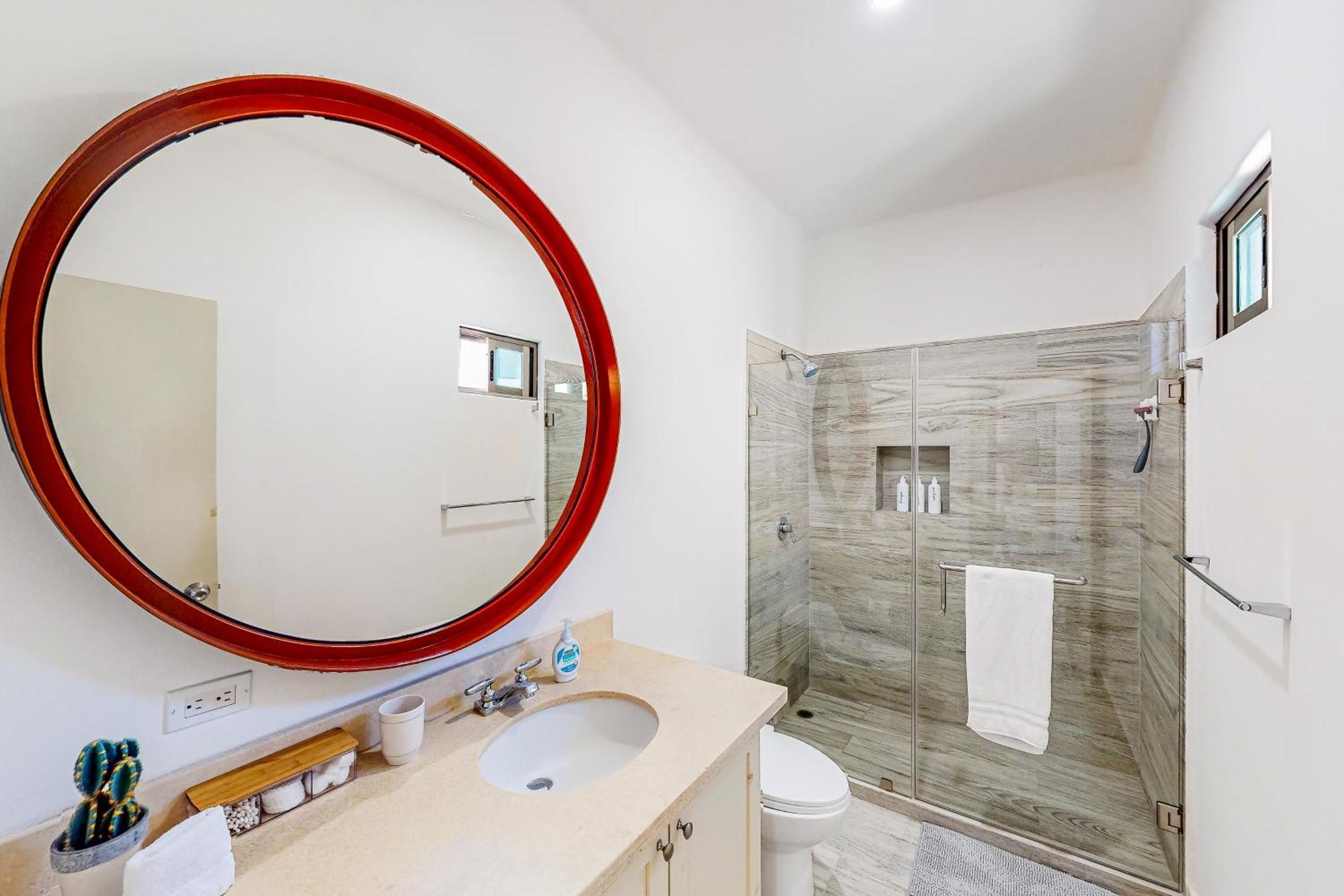 Rooftop Retreat At Colinas Del Tezal 202 Apartamento *