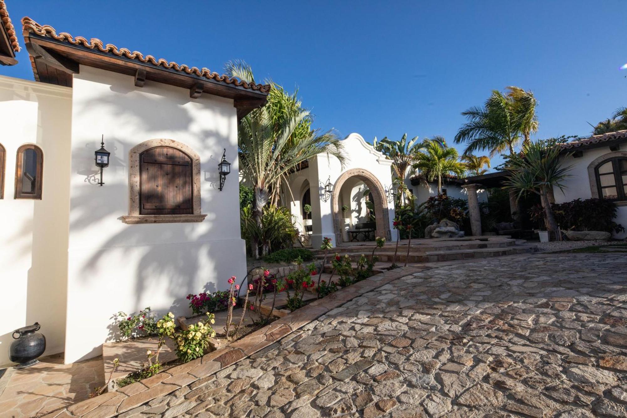 Casa Costa Villa *