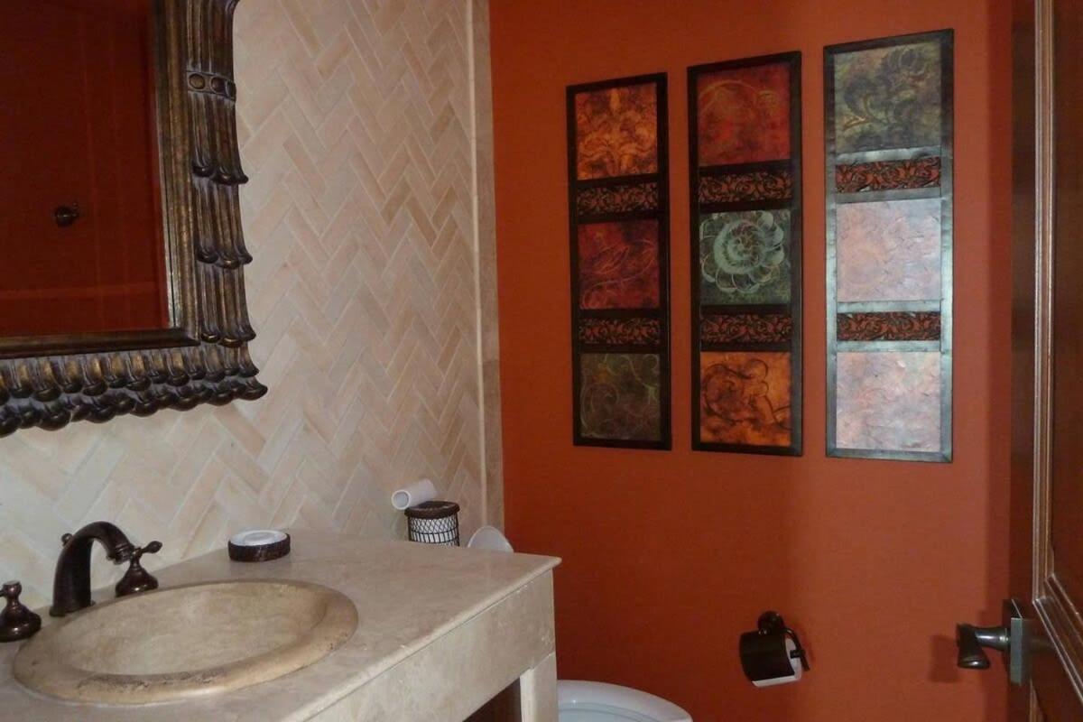 Superb 3br Great View At *