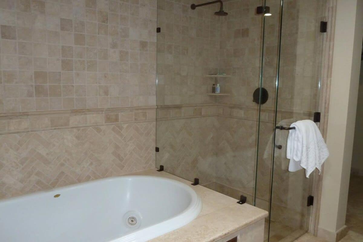 Superb 3br Great View At Villa *