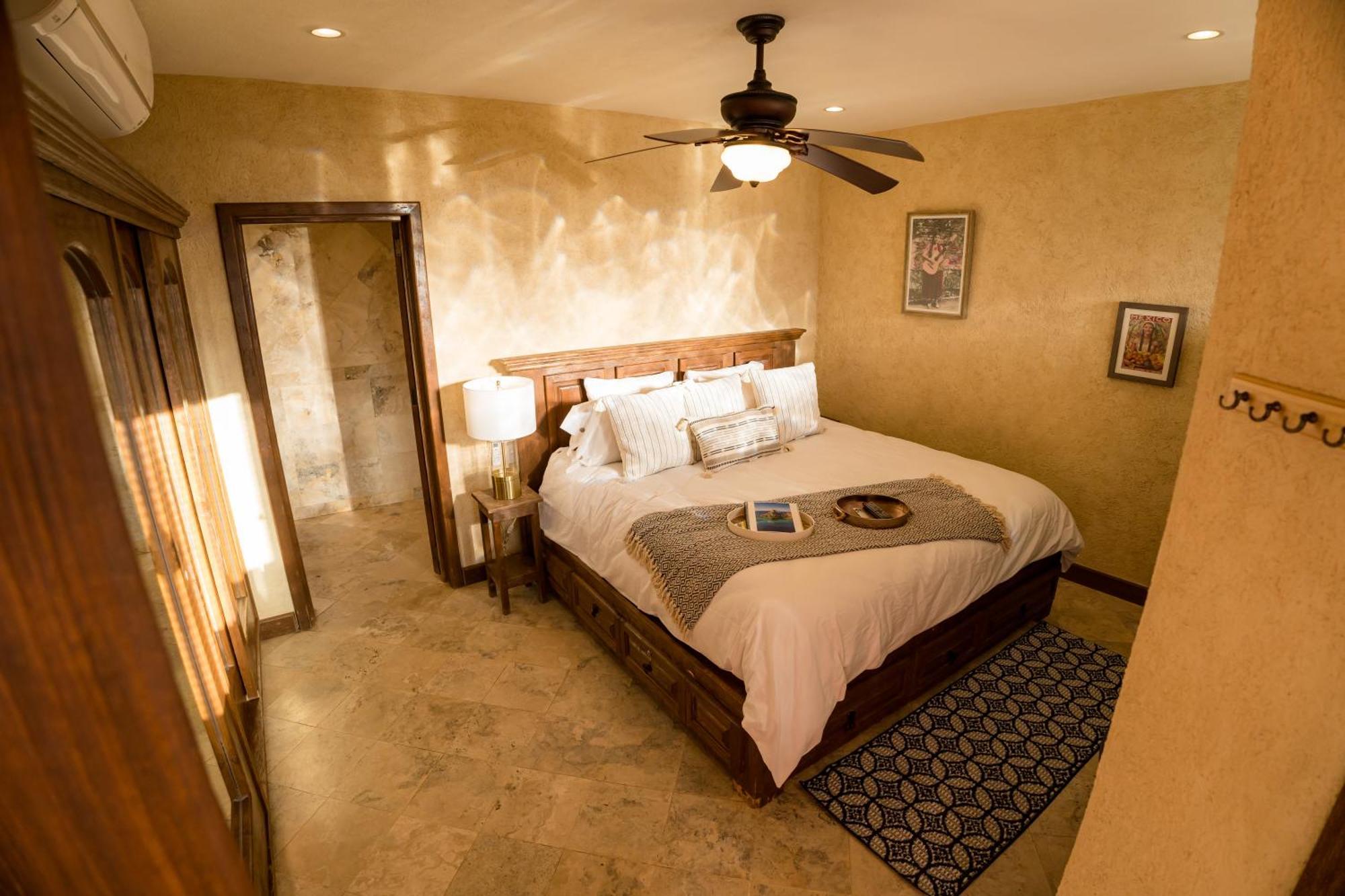 Apartamento Beachside Bliss Studio, Walk To The Marina And