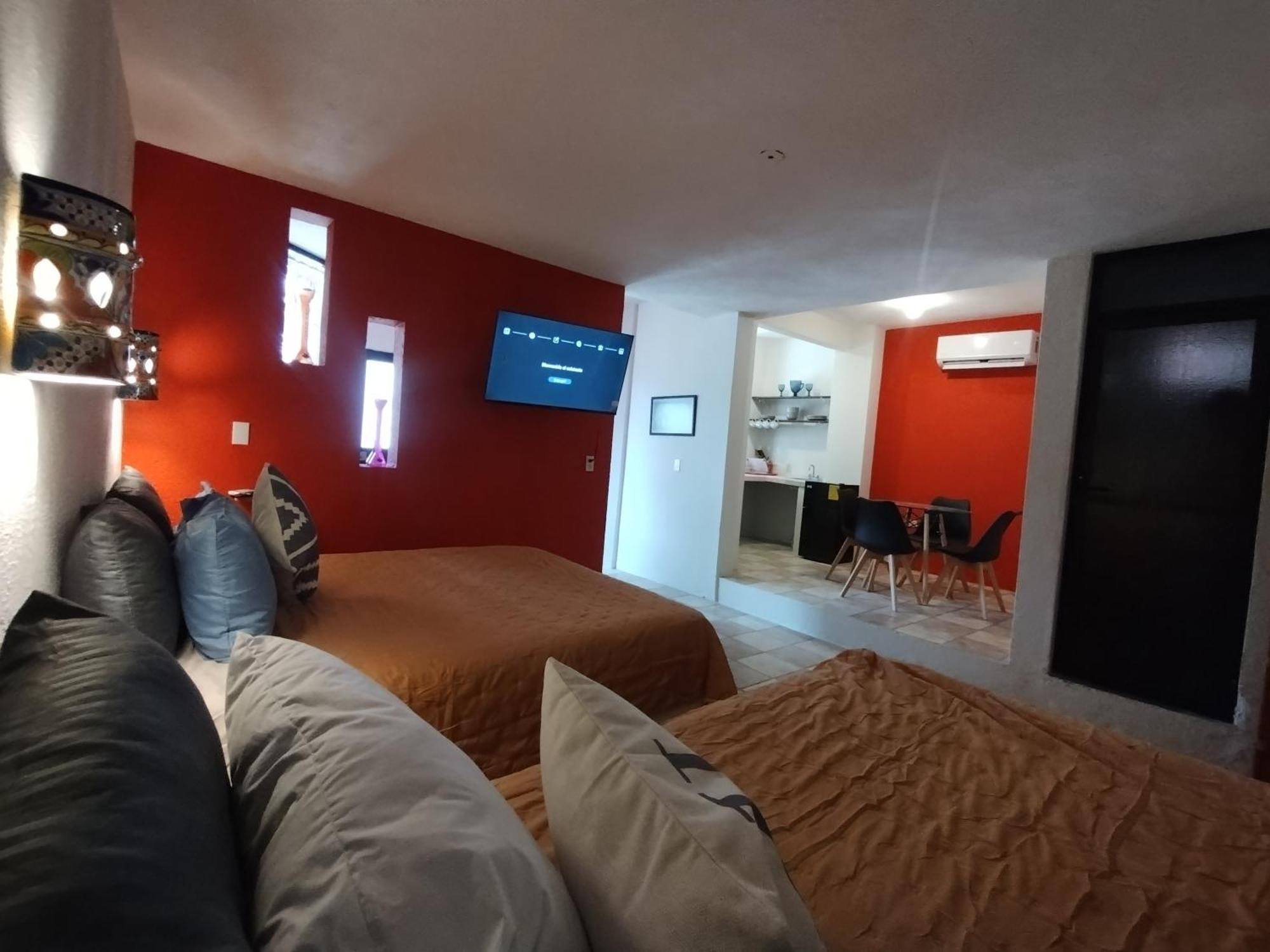 Tres Migueles, Departamento Caandy, Cerca De La Marina, Zona Turistica Y Playa *