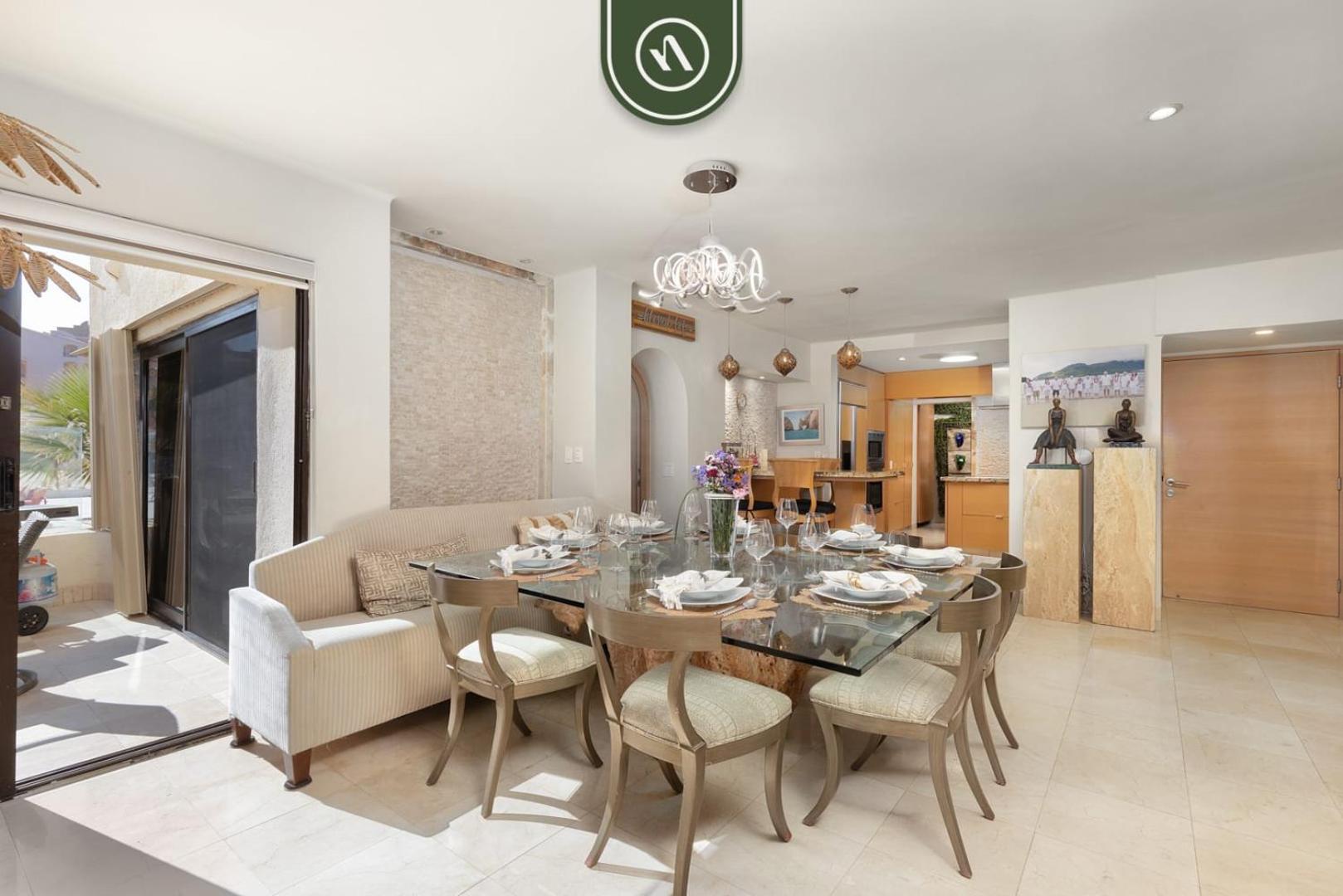 Apartment Oceanfront 3 Bedroom Right In Front Of The *
