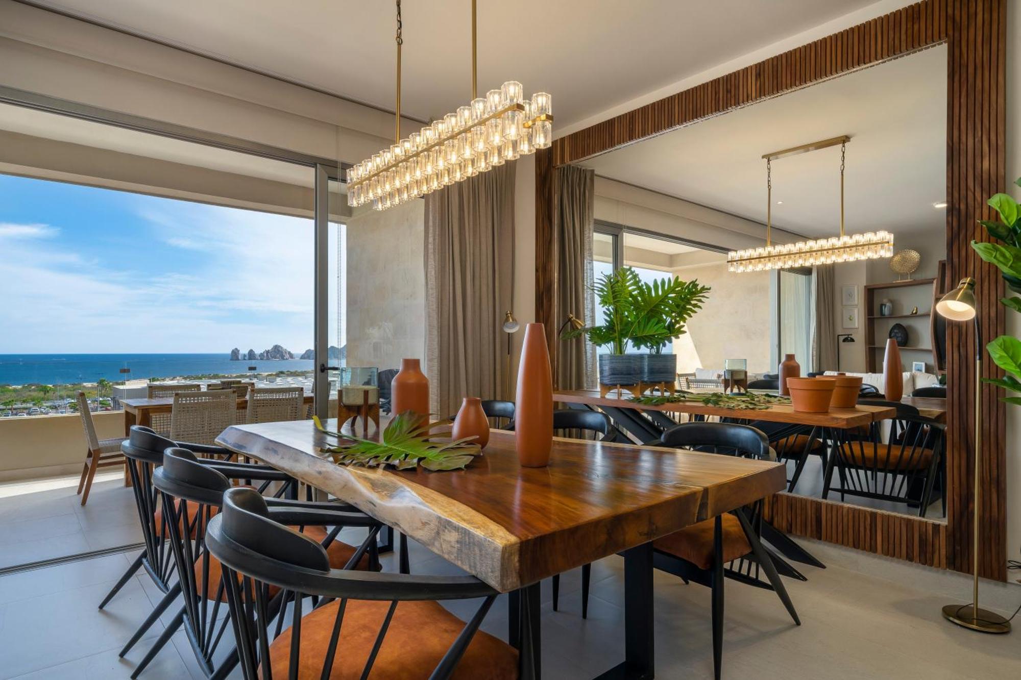 Luxury With Ocean View, Balcony, And Pool Apartment