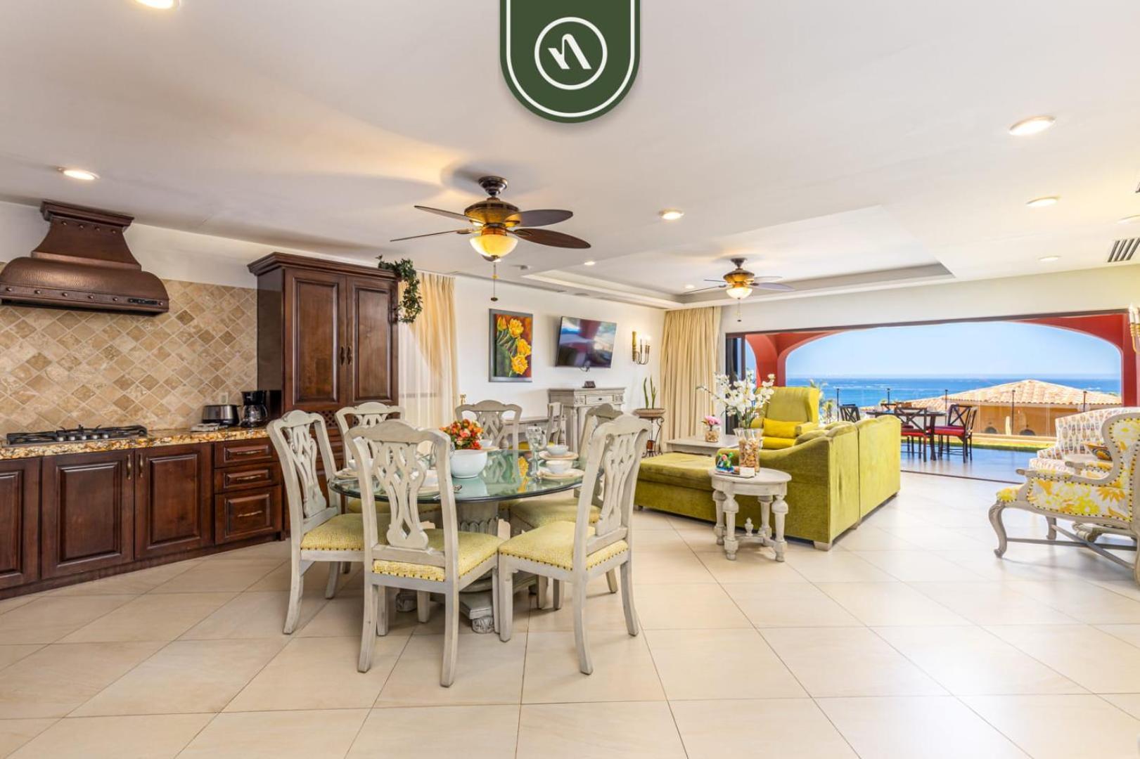 Great House With Private Balcony - Ocean View *