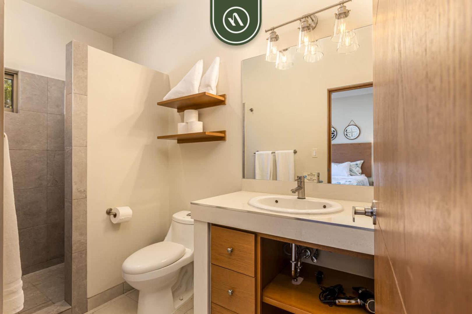 1br - Rooftop Pool - Near To Downtown Apartment