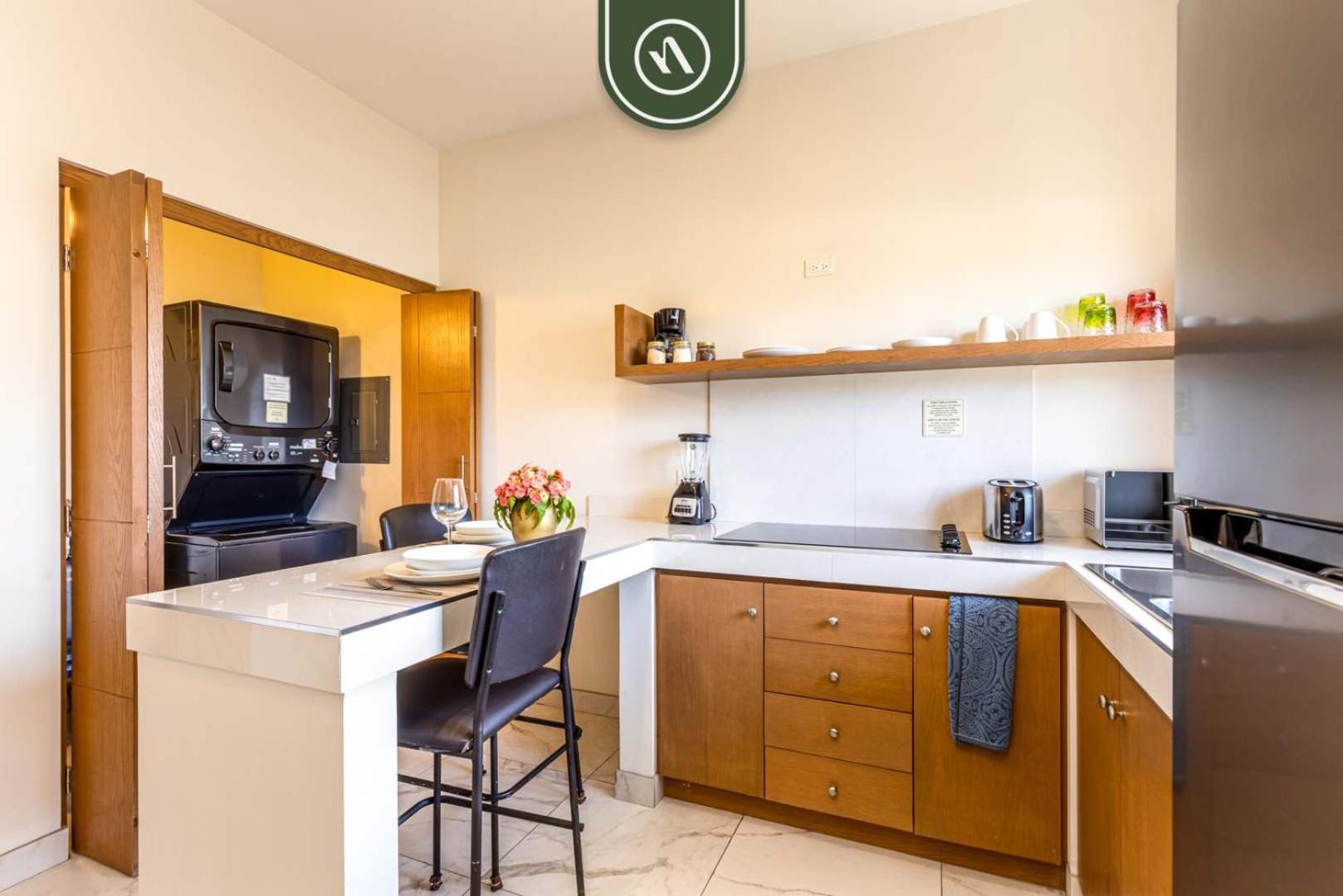 Apartment 1br - Rooftop Pool - Near To Downtown Cabo San Lucas